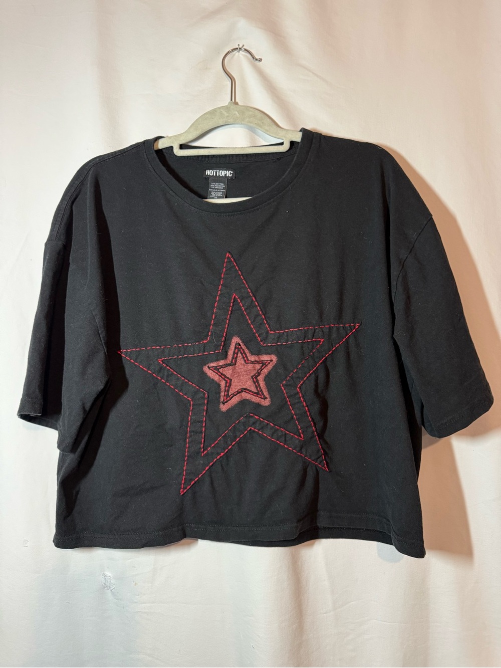 Hot Topic Red Star Stitch Girls Crop T Shirt XL Black Boxy Y2K Emo Goth Alt